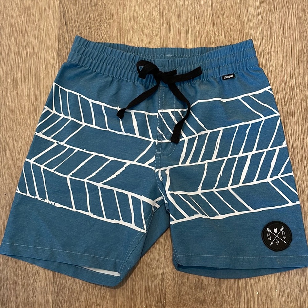 Boys size 6 swim trunks